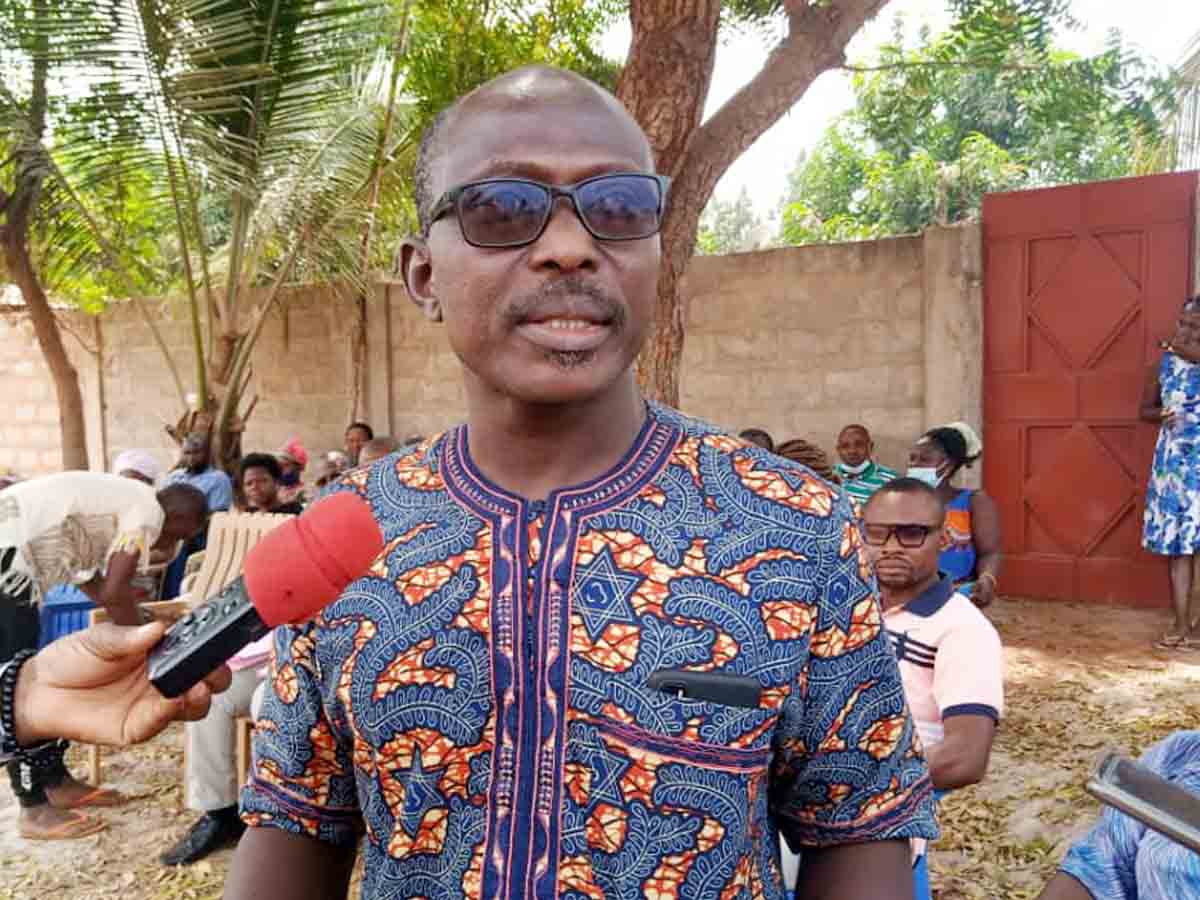 Rich results on Google's SERP when searching for 'Akato-Viépé'