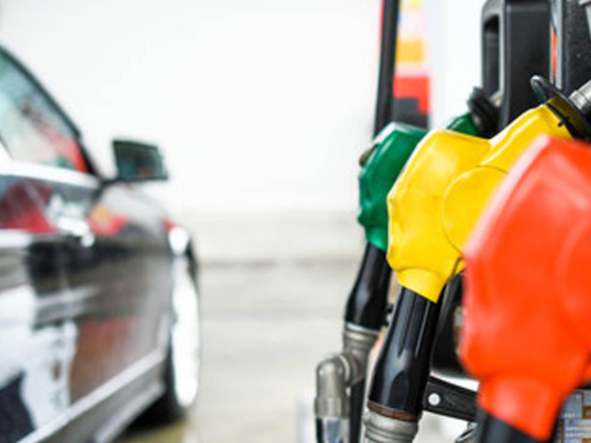 Rich results on Google's SERP when searching for 'Carburant'