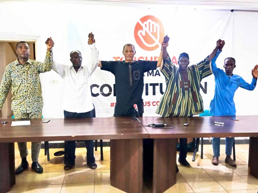 Touche pas à ma constitution